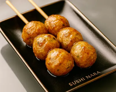 CHICKEN BALLS